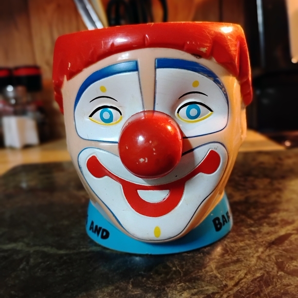 Ringling Brothers, Barnum & Bailey Circus Mug - Picture 1 of 12